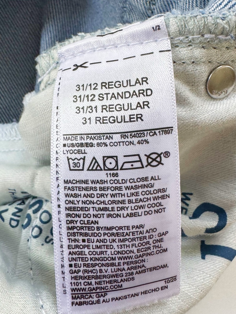 GAP Curvy Mid Rise UltraSoft Baggy Jeans Light Wash | 31/12 NWT - Picture 11 of 14